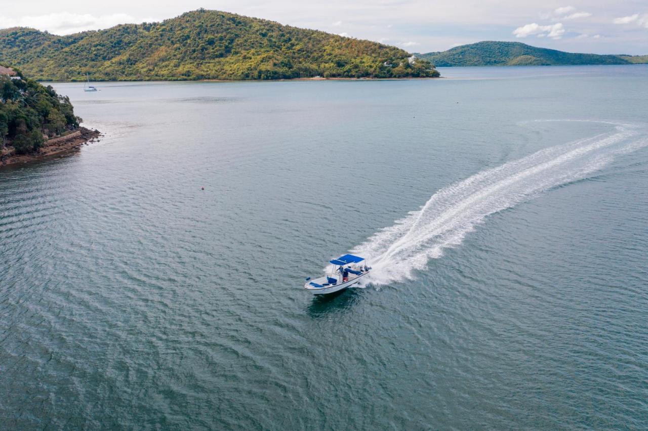 Marina Del Sol Resort & Yacht Club Busuanga Exterior photo